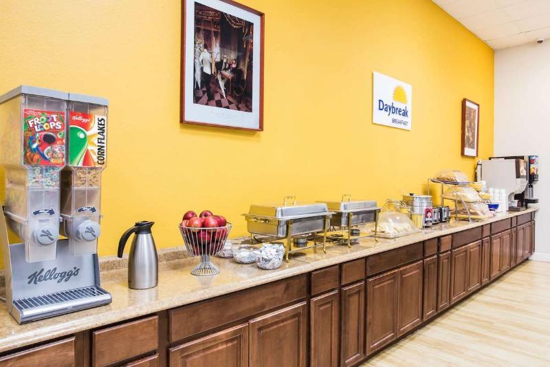 Economy Inn 아르카델피아 외부 사진